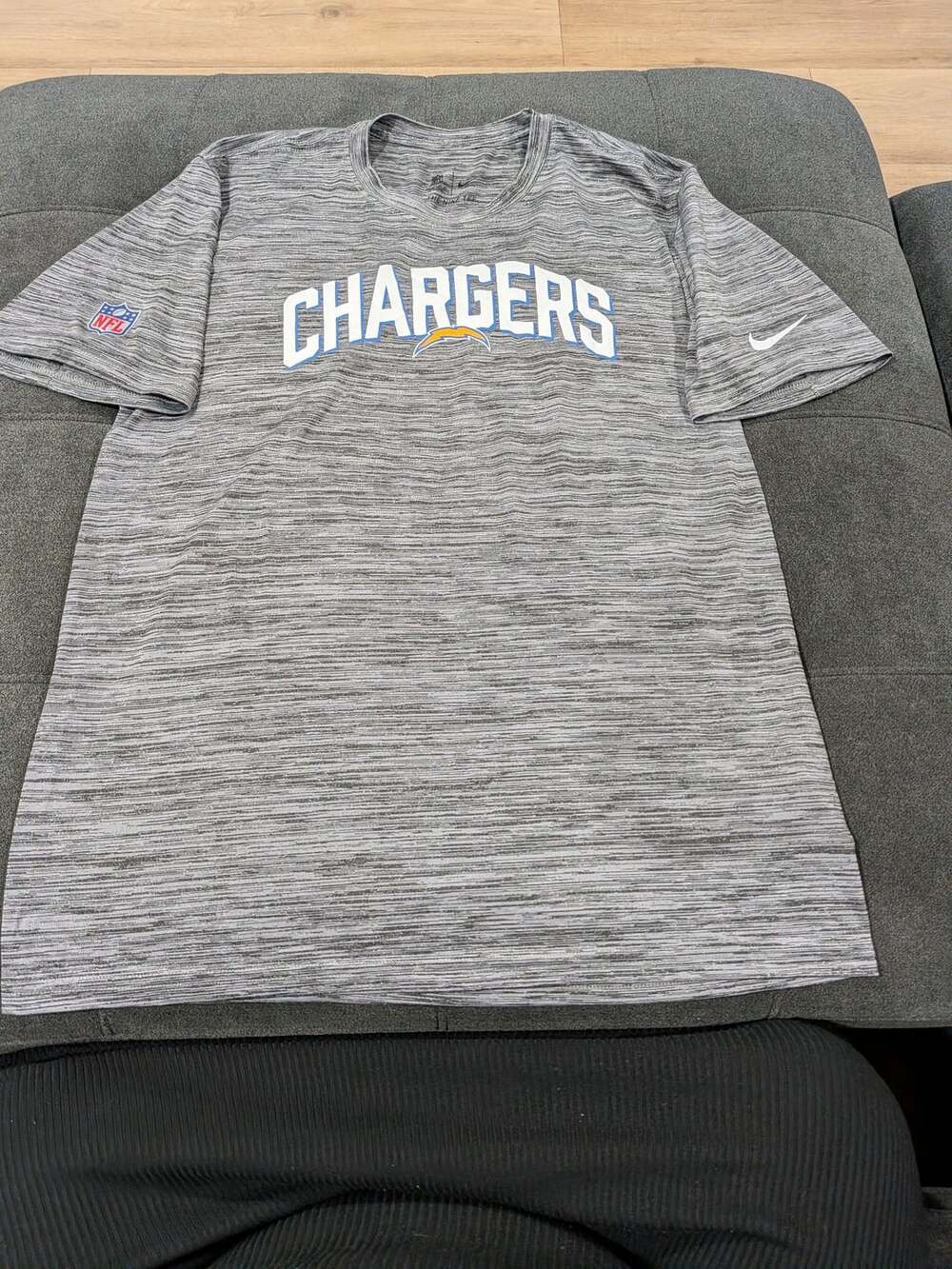 Nike Los Angeles Chargers NFL Dri-Fit T-Shirt Size L Gray